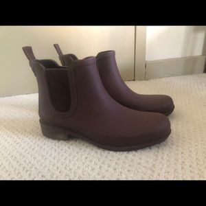 Madewell rain ankle boots dark burgundy